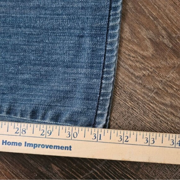 7 For All Mankind Jeans Women's Sz 26 A-Pocket Flare Low Rise Denim 27X31 GUC - Picture 4 of 10